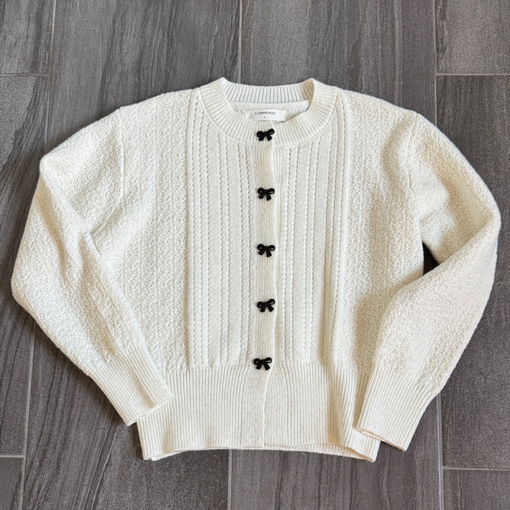 Commense Bow Button Sweater